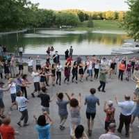Intégration locale : danse folklorique au Lac-aux-Castors
